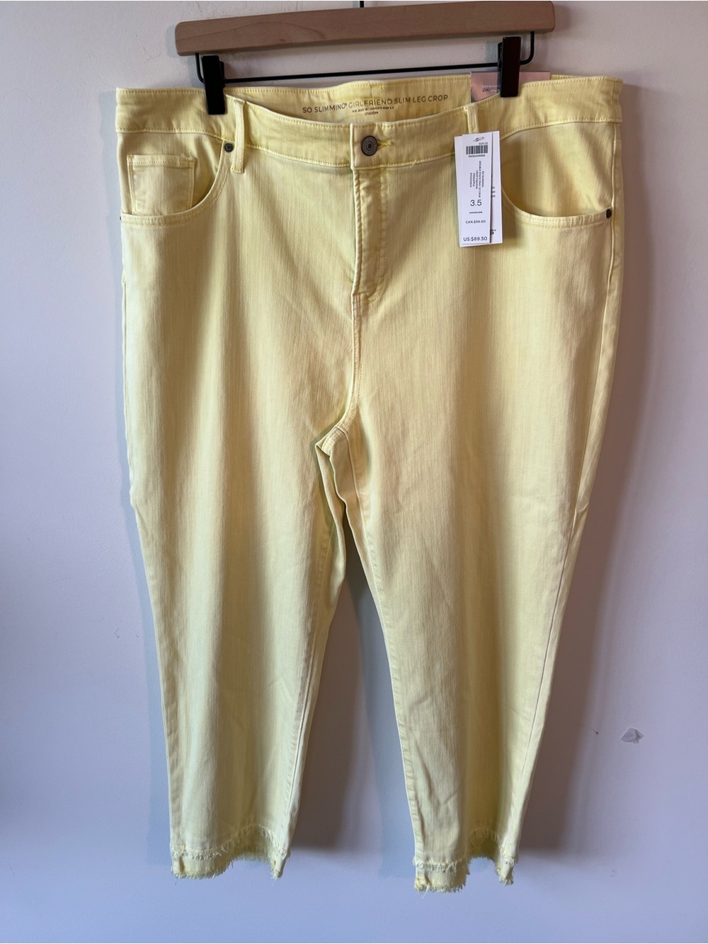 NWT Chico's So Slimming Double Stack Fray Girlfriend Crop Jeans - Pineapple - Picture 1 of 8